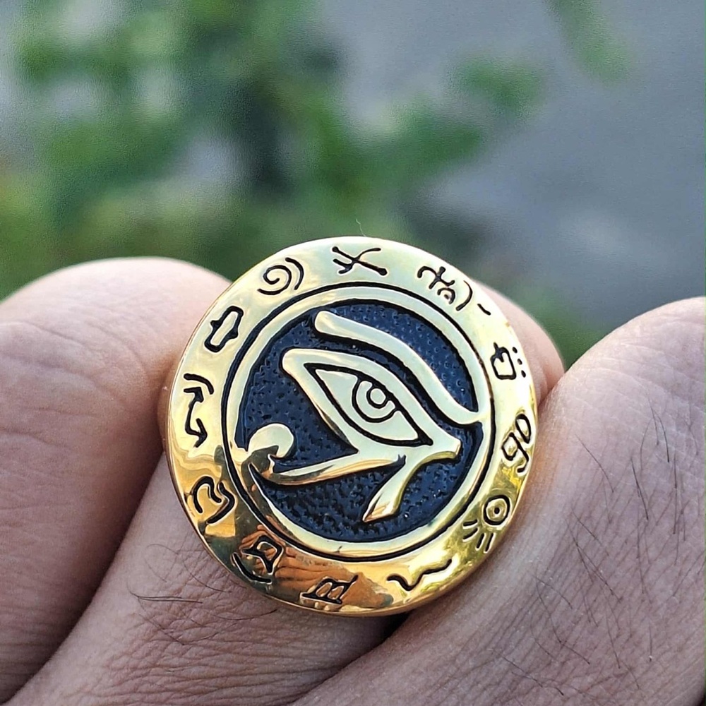 Eye of Horus Ring - Picture 9 of 11